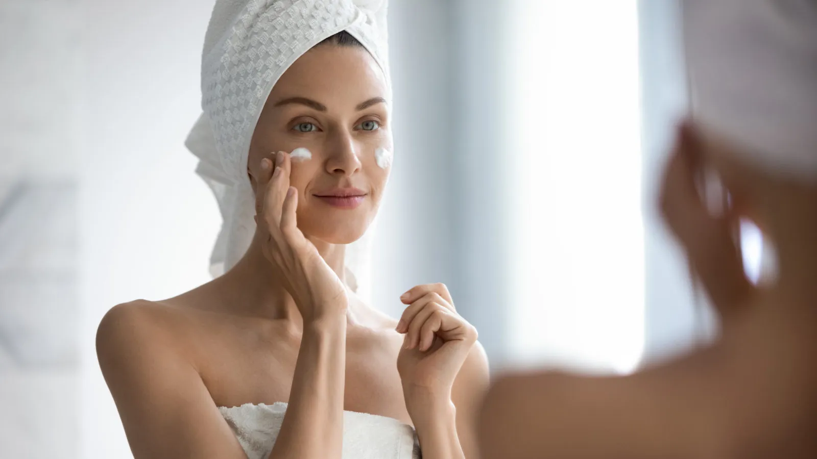 4 Tips on Choosing a Skincare Routine That Works For You