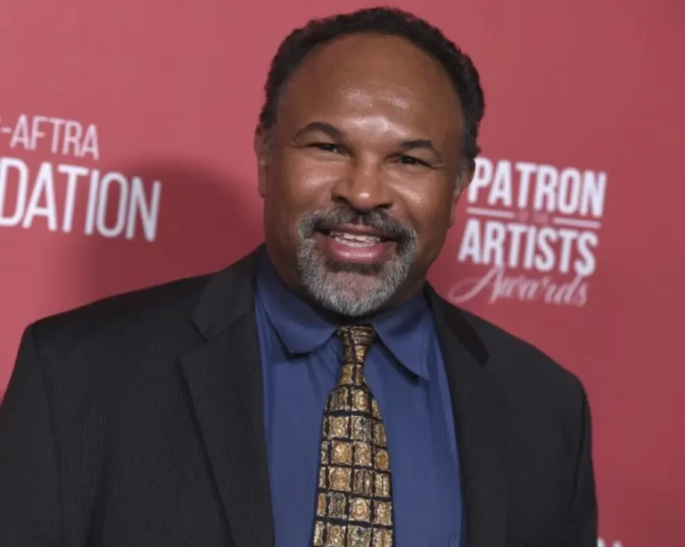 Geoffrey Owens Net Worth, Career, Life and Many More About